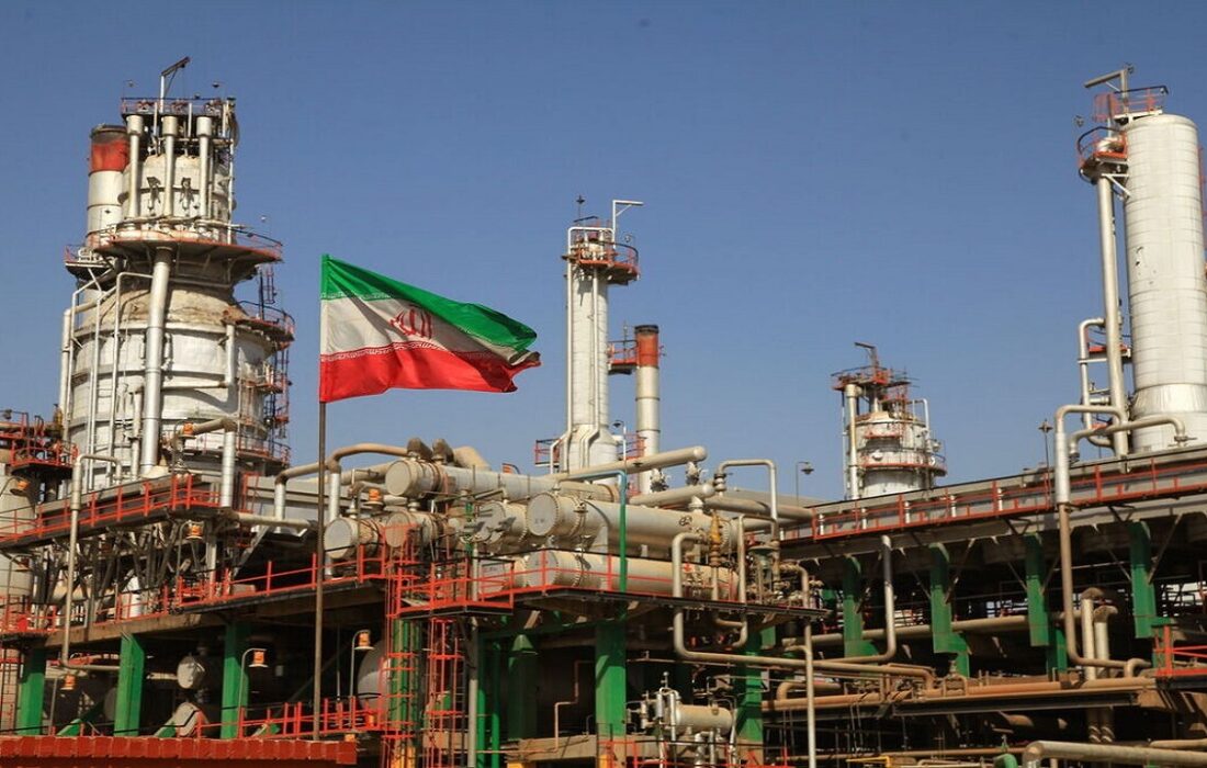 تحویل پالایشگاه فاز ۱۴ به مجتمع گاز پارس جنوبی