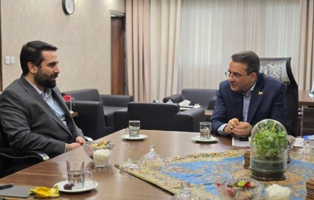 تأکید رئیس سازمان اداری و استخدامی و دبیر شورای عالی فضای مجازی بر هم‌افزایی برای تحقق دولت هوشمند