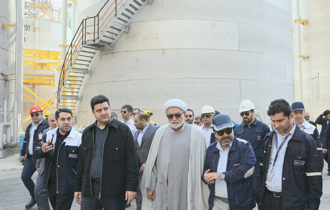 بازدید مدیرعامل و اعضای هیئت مدیره صندوق ذخیره فرهنگیان از شرکت های مستقر در عسلویه