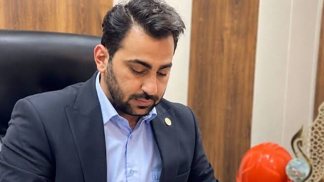 سرپرست جدید روابط عمومی پتروشیمی بندرامام خمینی(ره) منصوب شد